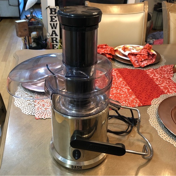 DASH Premium Juicer Press Two Speed Kitchen Tool Cooking Appliance - Picture 2 of 10